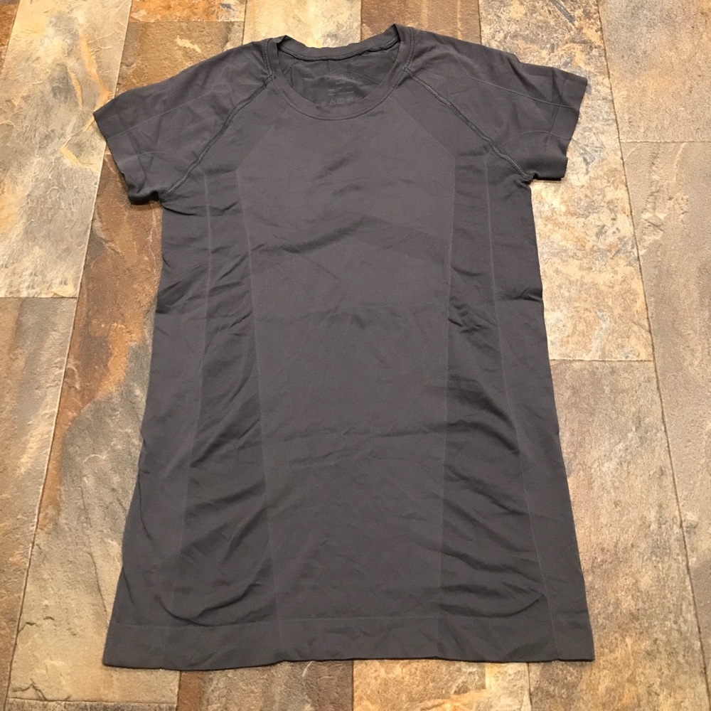 Oiselle Breathable Grey Tee